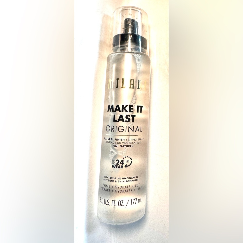 Milani Make It Last Original Setting Spray - Gold and Black